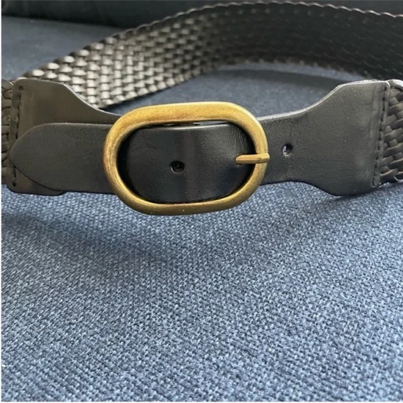 LOFT - XS black woven genuine leather wide belt with gold buckle. - Picture 3 of 13